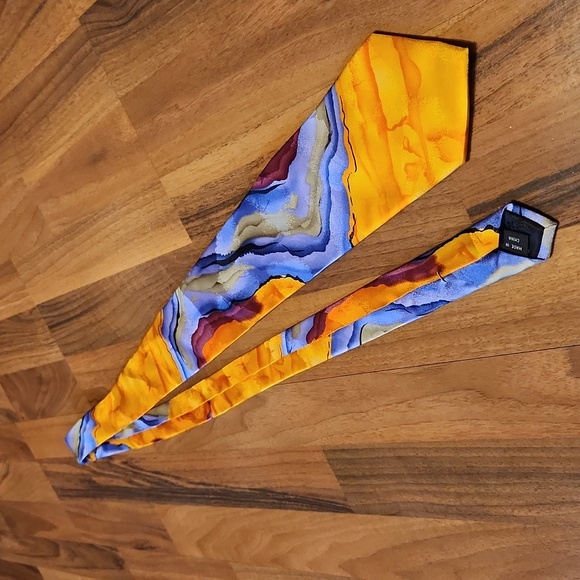 Jerry Garcia Men's Necktie Blue Yellow 100% Silk Liquid Torso Collection 53 - Picture 4 of 9